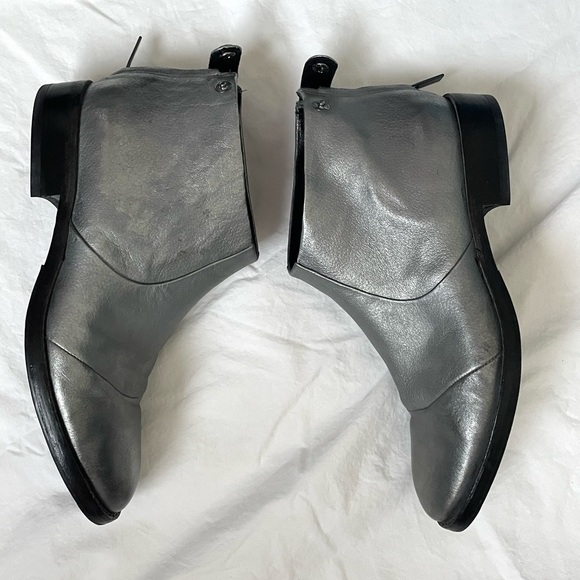 Metallic Silver Kenneth Cole Ankle Boots - Picture 3 of 10
